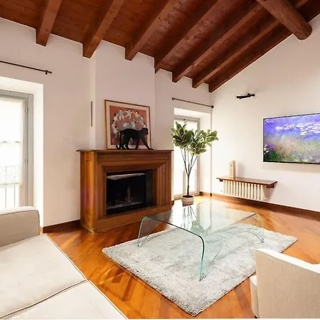 Lägenhet Luxury + Private Parking - Center *