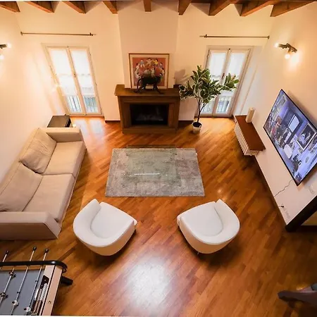 Apartment Luxury + Private Parking - Center *